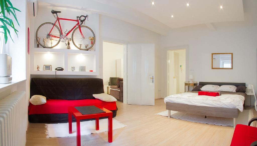 Apartment Red Bike Zagreb Room photo